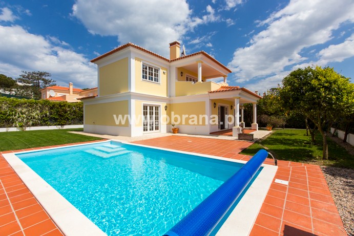 4 Bedroom Villa with Pool & Garden - SOLD